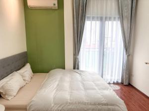 H2B Westlake 1BR 228