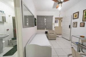 Apto com Wi Fi e Garagem a 240 metros da Praia