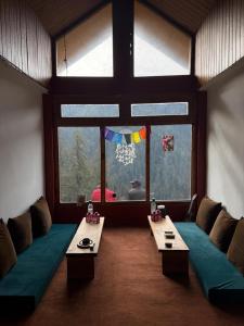 Nazzara - Stay & Café