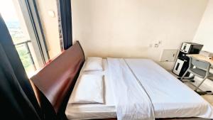 Skyhouse At By LiviRooms Tangerang