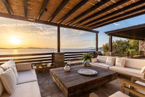 Villa Macaro with Direct Beach Access