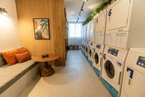 Studio Completo a 100m do Metro Brooklin HM1108