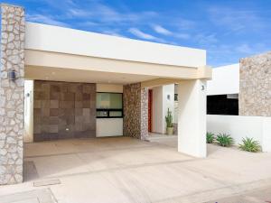 Ocean View House 2R2.5B c Alberca & Asador