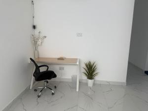 Almarina Nairobi, Kenya