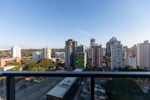 Studio Completo a 100m do Metro Brooklin HM1113