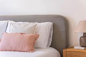 Charming 1BR Apartment Great Location