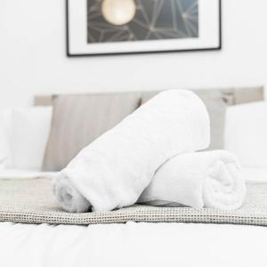 Four Bed House - Garden - Parking - Speed Wi-Fi 75CMR