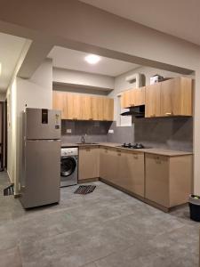 Luxury Stay Fully Furnished 2BHK Vyttila