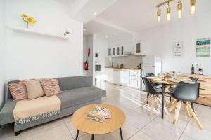 Sunlit Balcony & Open Space Flat by HostWise