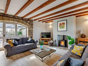 3 Bed in Alnwick oc-94195