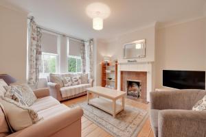 2 Bed in Southwold oc-kin