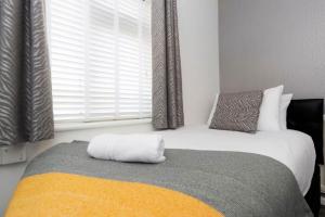 DiscountsContractorsWIFIFree ParkingSmart TV