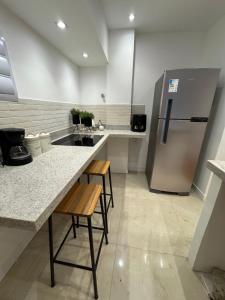 IPANEMA 3 quartos, 2 banheiros todo novinho e 04 ar condicionados