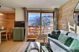 Résidence Plattieres - SUPERBE 2 PIÈCES CABINE ENTIÈREMENT RENOVÉ - VUE DEXCEPTION SUR MONT VALLON, SKIS AUX PIEDS MAE-7517