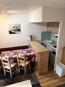 Résidence Neves - VAL THORENS STUDIO 4 PERSONNES DANS QUARTIER VIVANT MAE-7545