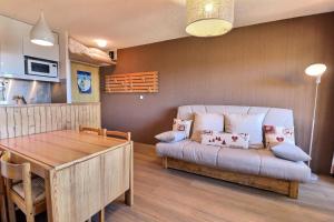 Résidence Vanoise - 2 PIECES DANS UNE RESIDENCE AU CALME, SUPERBE VUE VALLEE MAE-0483