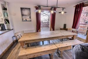 Chalet Camomille - Confortable chalet dans un quartier calme avec une vue imprenable sur la vallée et le Mont Blanc MAE-0967