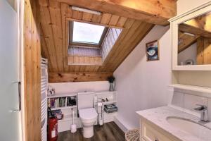 Chalet Camomille - Confortable chalet dans un quartier calme avec une vue imprenable sur la vallée et le Mont Blanc MAE-0967