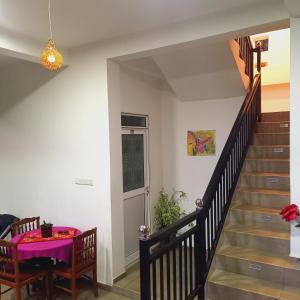 Riku surf House Hiri