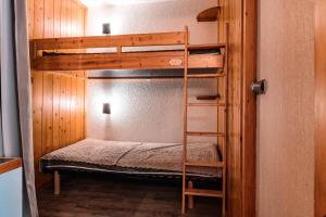 Résidence Nova - Appartement 2 pièces 6 personnes proche des pistes, des commerces, de la garderie et de lESF au centre de la station d’Arc 1800 MAE-2030