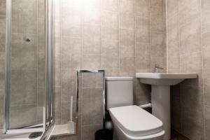 Spacious 3BR • WiFi • Parking • Contractor Stay