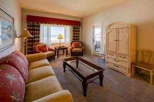 Sandcastle Court #220 -Kitchen