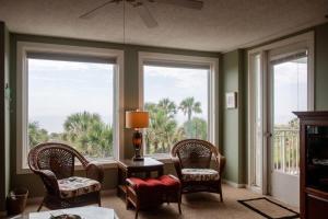 Shipwatch #1365 - Heated Pool