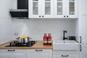 Casa Nicola - Modern 2BR Apt in Trastevere, Central Rome