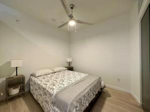 Modern 1BR Near Light Rail Hospitals MSP 06