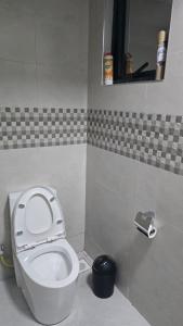 Skyline lux Cozy 1BR with lake & park scenery