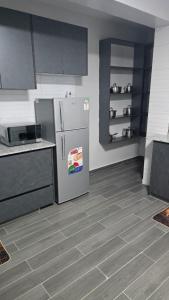 Skyline lux Cozy 1BR with lake & park scenery