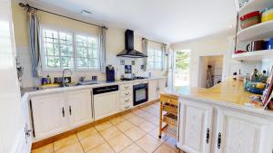 Maison à Bretignolles-sur-Mer - Villa des Vagues avec Jacuzzi MAE-5221