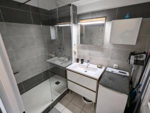 Appartements à Le Grau-du-Roi - Sol-y-Days Grand Large, front de mer avec terrasse panoramique MAE-0461