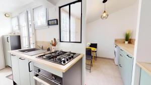 Maison à Saint-Gilles-Croix-de-Vie - Maison de pêcheur proche du Port MAE-9181