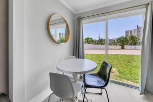 132 Short Drive to the Beach 3 Pools Grill