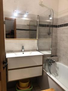 Résidence Les Arolles - Studio cabine 4 personnes exposé Sud MAE-9464