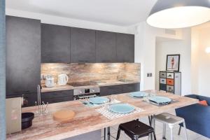 Résidence 3 Pièces Moderne Avec Piscine Au Palm Beach - 3 pièces moderne avec piscine au Palm Beach MAE-1803