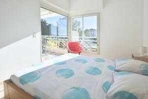 Résidence 2p Avec Terrasse, Vue Mer, Piscine Et Parking - 2P avec terrasse, vue mer, piscine et parking MAE-1723