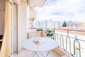 Résidence 3p De Style Avec Balcon à 3 Min De La Croisette - 3P de style avec balcon à 3 min de la Croisette MAE-2013