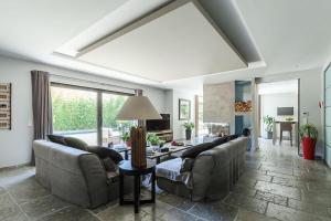 Résidence Villa En Domaine Privé Avec Piscine Chauffée - Villa en domaine privé avec piscine chauffée MAE-2023