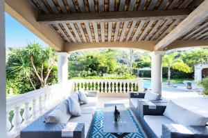 Résidence Superbe Villa 330m2 Piscine & Jacuzzi - Superbe Villa 330m2 piscine & jacuzzi MAE-2233