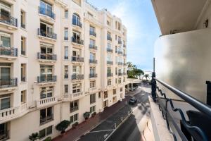 Résidence 3p Avec Terrasse Vue Mer, Face Au Martinez - 3P avec terrasse vue mer, face au Martinez MAE-2243