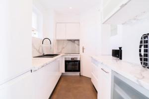 Résidence 3p Avec Terrasse, Vue Mer, Piscine Et Parking - 3P avec terrasse, vue mer, piscine et parking MAE-2363