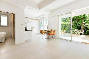 Résidence Rez-de-jardin, Plages à Pied Et Garage - Rez-de-jardin, plages à pied et garage MAE-2723