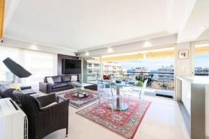 Résidence Duplex Avec Rooftop Vue Mer – Palm Beach - Duplex avec Rooftop Vue Mer – Palm Beach MAE-2923