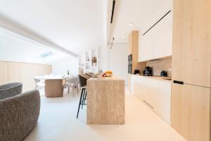 Résidence 4p Duplex Mansardé, Cœur De Cannes - 4P Duplex Mansardé, Cœur de Cannes MAE-3103