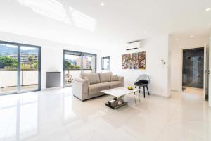 Résidence 2p Traversant, Centre Cannes, Rue D’antibes - 2P Traversant, Centre Cannes, Rue d’Antibes MAE-3343