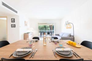 Résidence 2p Résidence Avec Piscine Et Garage, Proche Croisette - 2P Résidence avec piscine et Garage, proche Croisette MAE-2773