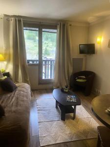 Résidence Le Cairn - Grand studio 4 personnes centre station MAE-0144