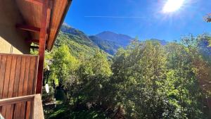 Résidence Maison Des Claux-pelvoux - Charmante Maison de Village Triplex - 10 personnes MAE-5083